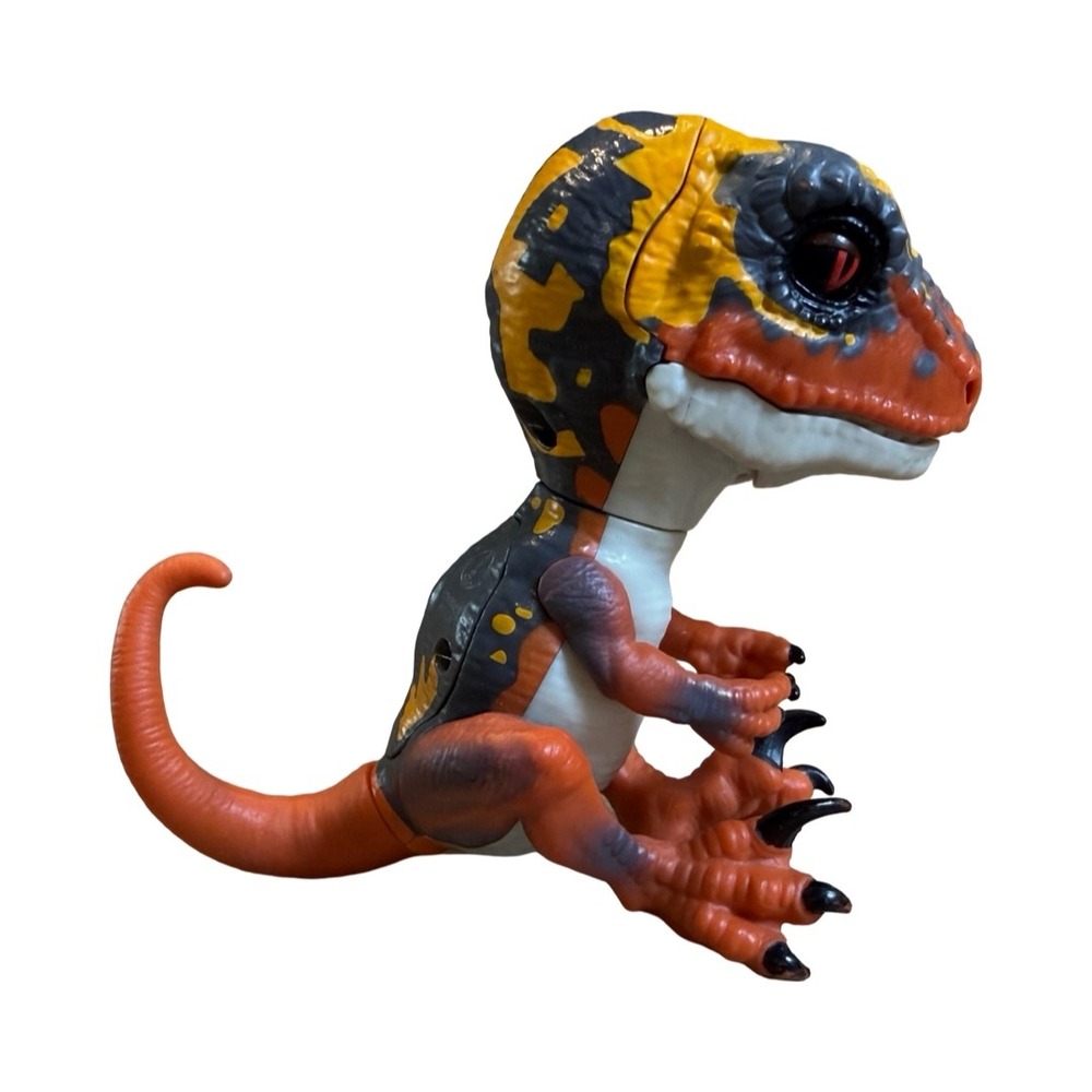 Untamed Fingerling BLAZE Interact Dinosaur WowWee Velociraptor Raptor